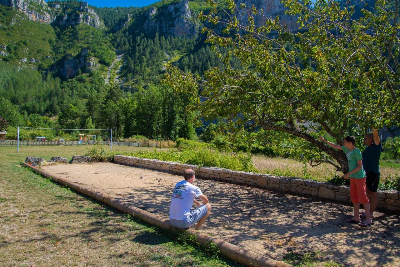 Village De Gites De Blajoux Quezac  Экстерьер фото